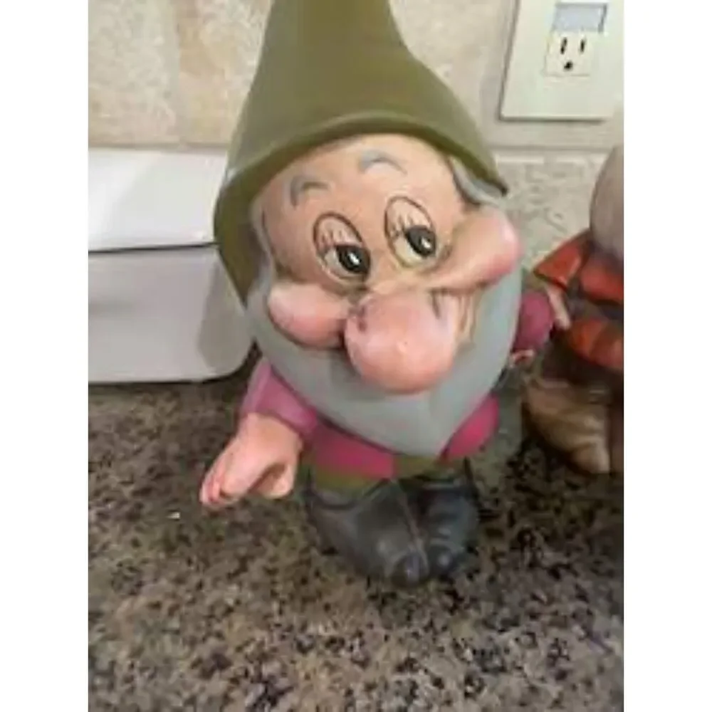 Vtg Disney Ceramic Snow White and 7 Dwarfs Figurine Set - Complete 8 piece